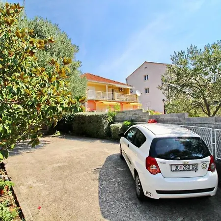 Apartment Zrinka *